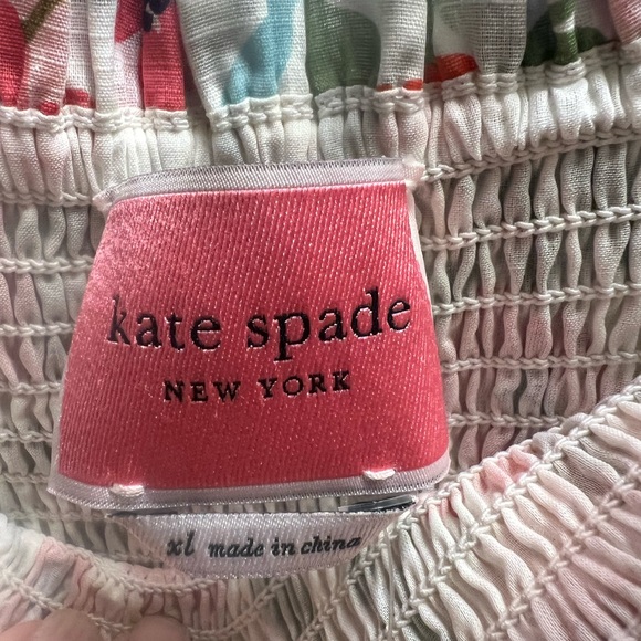 Kate Spade Bold Garden Blooms
Smocked Dress with pockets. Sz XL NWT Was $299 - Picture 4 of 5